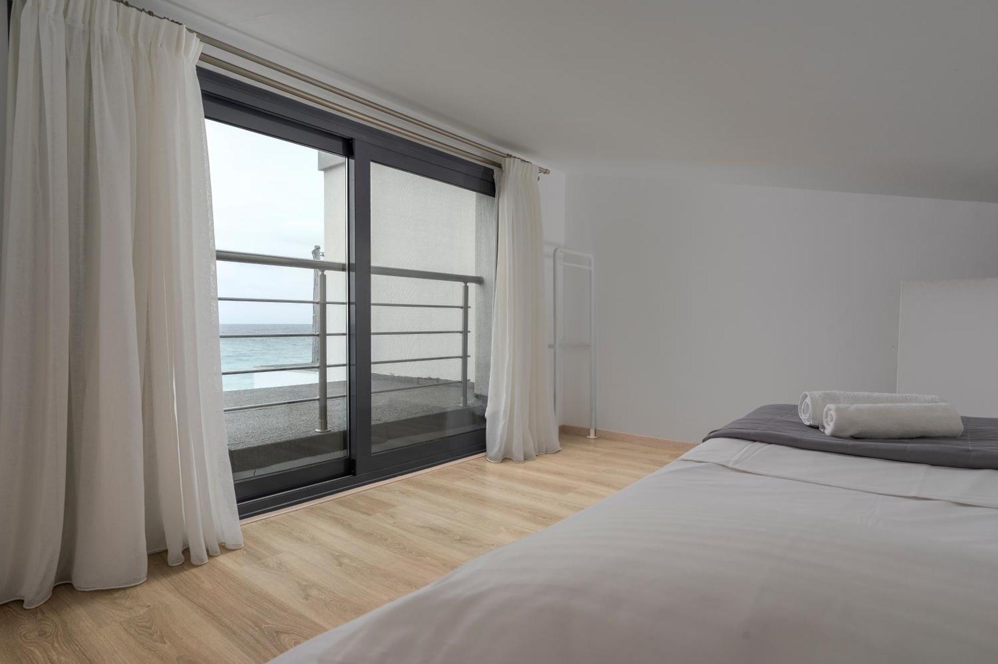 Cavo Blue Coastal Living Apartment โปไลโครโน ภายนอก รูปภาพ